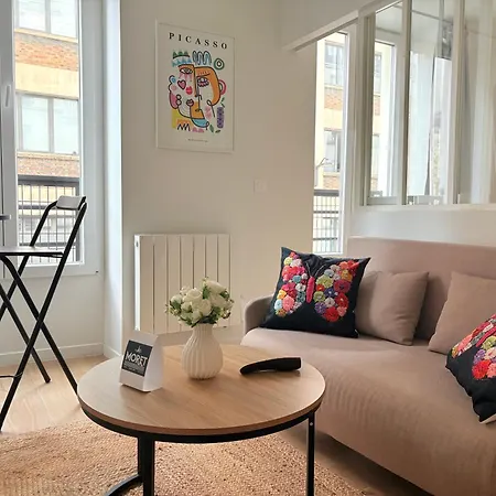 Moret Art Flats Trendy East Paris-3