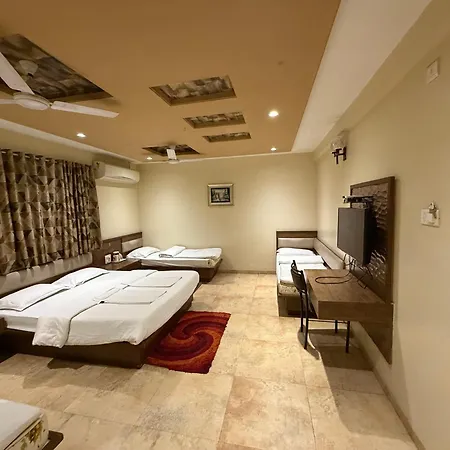 Hotel Sai Suraj Park-3