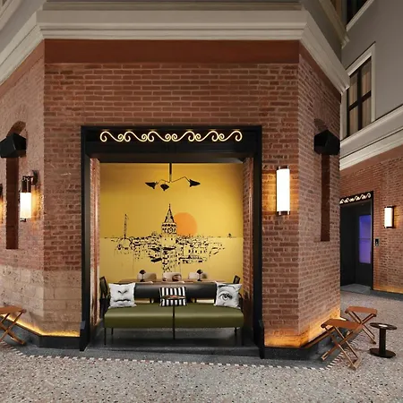Moxy Istanbul Taksim-3