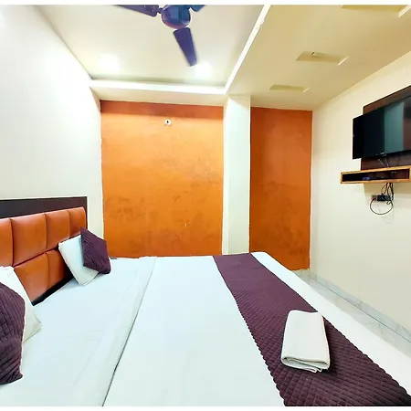 Hotel Luxuary Kabir - Palace - Near Railway Station And Shiv Temple - A Luxuary Hotel In Lucknow-3