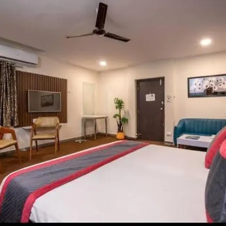 Blossom Rooms Hotel Abhi Residency - Opp Cyber Tower- A Luxury Collection Hotel- Free Early Check-Ins-2