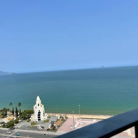 Căn hộ view biển Trung tâm Nha Trang-2