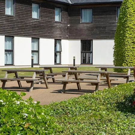 Holiday Inn Express London - Epsom Downs By Ihg-2