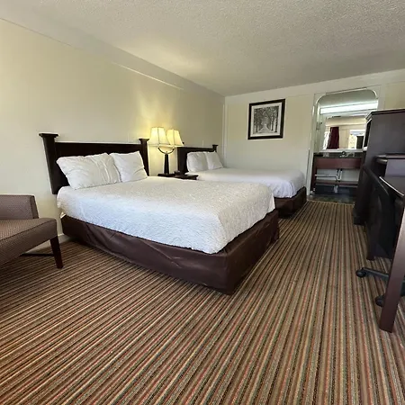 Knights Inn Somerset-2