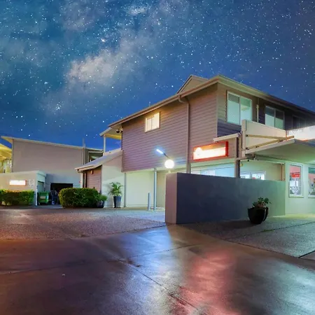 Route 66 Motor Inn-3