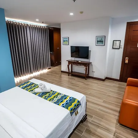 One Averee Bay Hotel-3