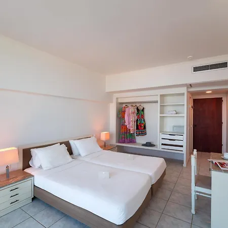 Aquarium View Hotel Adults Only 21 Plus-2