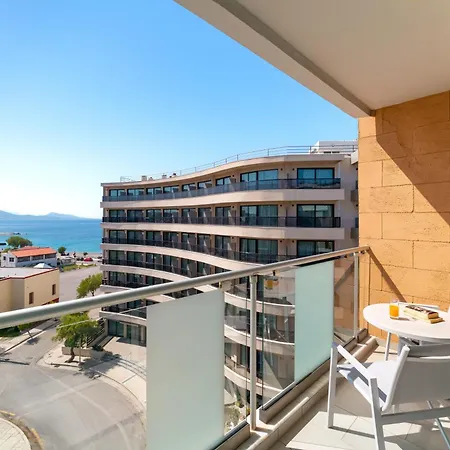Aquarium View Hotel Adults Only 21 Plus-3