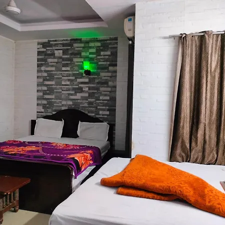 Hotel White Palace,Nizamuddin Railway Station-2