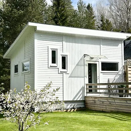Lilla Huset Bed & Breakfast - Countryside Guesthouse, Free Parking-2