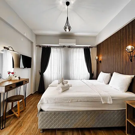 Tinos Otel&Bağ Evi 12 Yaş Üstü-2