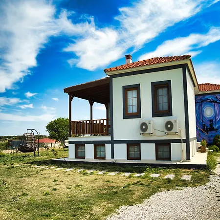 Tinos Otel&Bağ Evi 12 Yaş Üstü-3