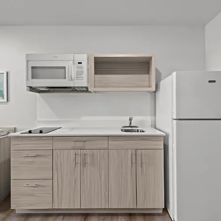 Woodspring Suites Coralville Iowa City-2