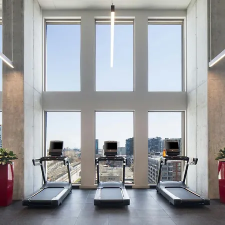 Moxy Montreal Downtown-3