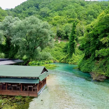Blue Eye Saranda Cabins-3