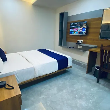 Hotel Bkc Gold View Near Bandra Kurla Complex-2