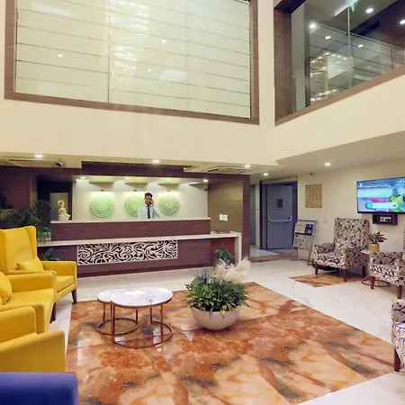 Hotel Cardinal Express Oxmo Delhi Airport-3