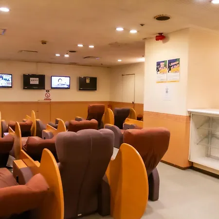 Capsule Hotel Asahi Plaza Shinsaibashi-2