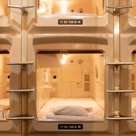 Capsule Hotel Asahi Plaza Shinsaibashi-3