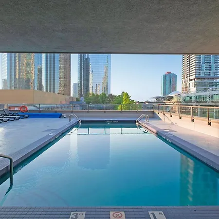 Holiday Inn Express Vancouver-Metrotown-2