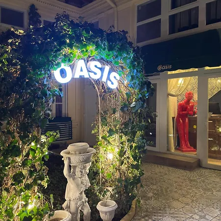 OASIS Guest House Budapest-2