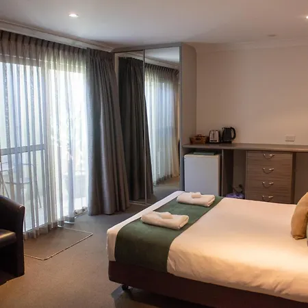 Victoria Hotel Strathalbyn-2