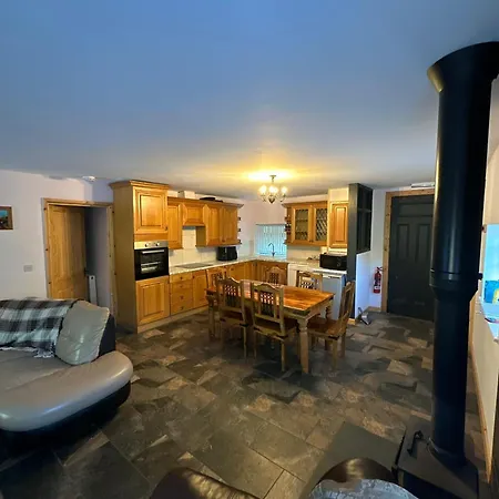 The Falcon Inn Retreat-3