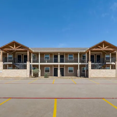 Eagle'S Den Suites Big Spring A Travelodge By Wyndham-2