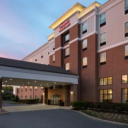 Hampton Inn & Suites Yonkers - Westchester-2