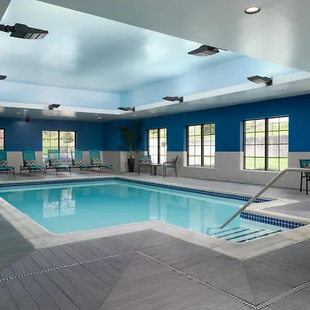 Hampton Inn & Suites Yonkers - Westchester-2