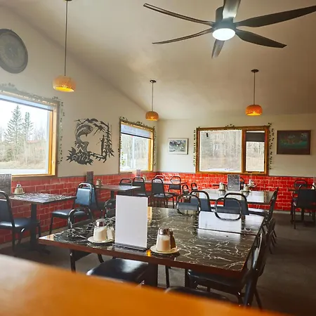 Cozy Corner Motel & Restaurant-2