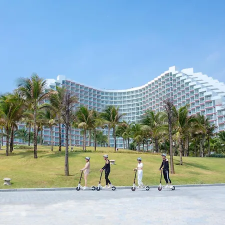 The Empyrean Cam Ranh Beach Resort-2