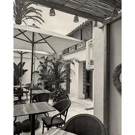 Moonten Boutique Stay-2