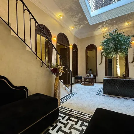 Riad M'Barka-3
