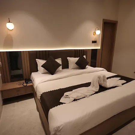 Hotel Umang Palace-3