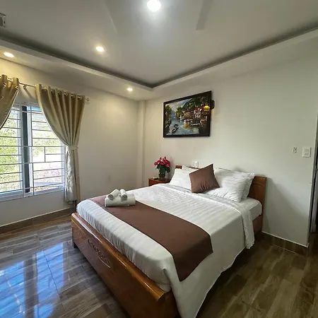 Holiday Hotel-2