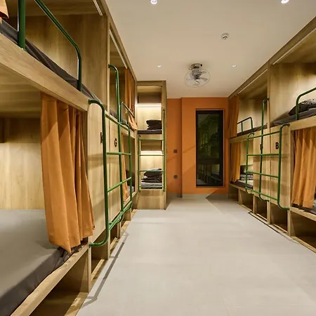 1995S Hostel-2