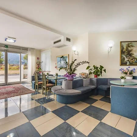 Aviano Palace Hotel-3