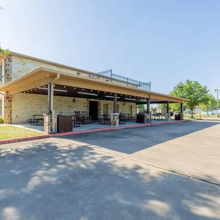 Hotel Texas Hallettsville-3