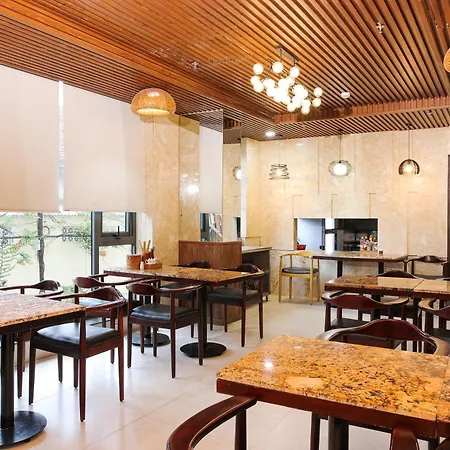 Azura Gold Hotel & Apartment-3