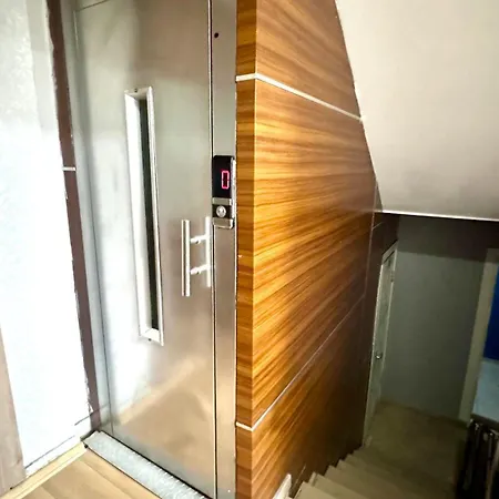 Rozza Hotel-2