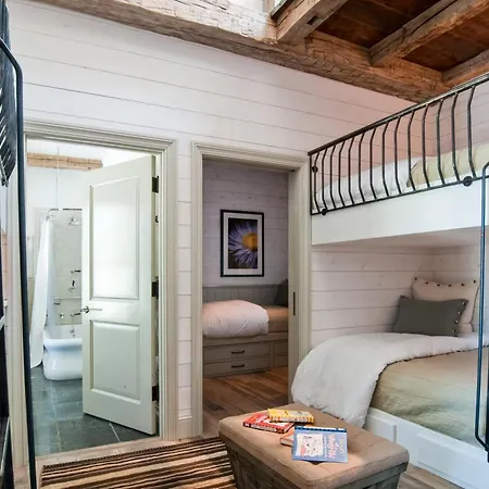 Eleven Scarp Ridge Lodge-3