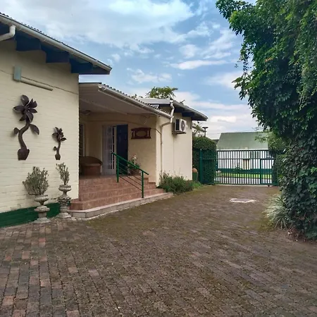 Alexandra Bed & Breakfast-2