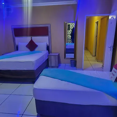 Francos Guest Lodge Accommodation-2