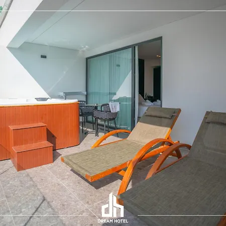 Dream Hotel Saranda-2