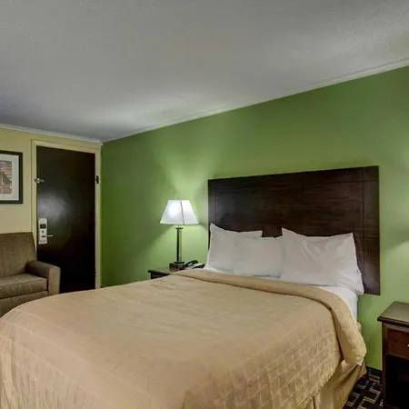 Quality Inn Barre-Montpelier-2