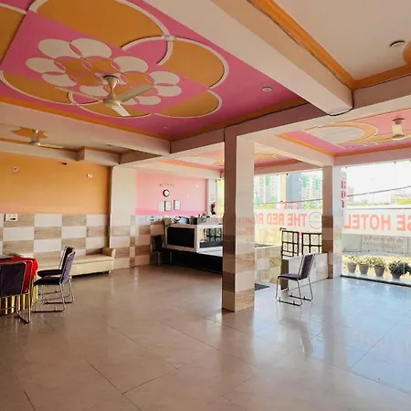 The Red Rose Hotel-3