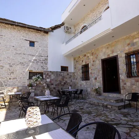 Villa Em-3