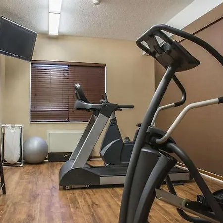 Port Hope Inn & Suites-3
