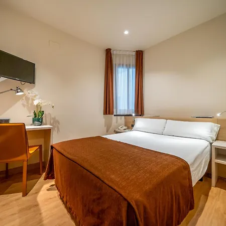 Hotel Glories-3